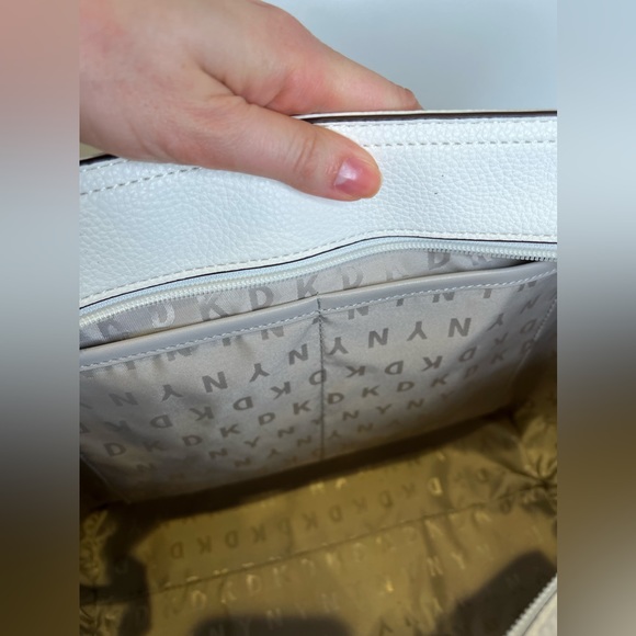 NWT DKNY TOTE SHOULDER BAG WHITE/BROWN - Picture 8 of 13